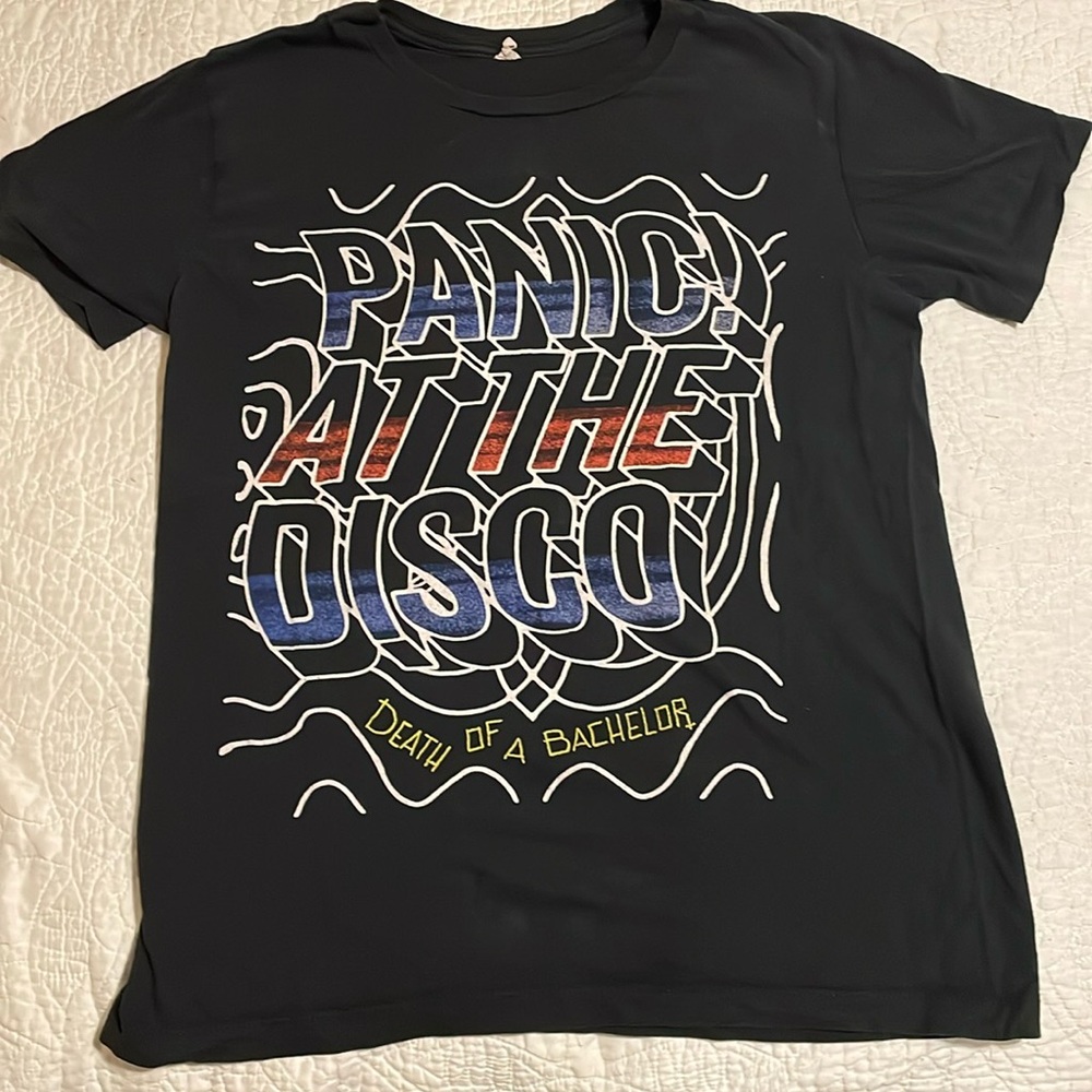 Black Panic! At the Disco Death of a Bachelor Album Band Tshirt